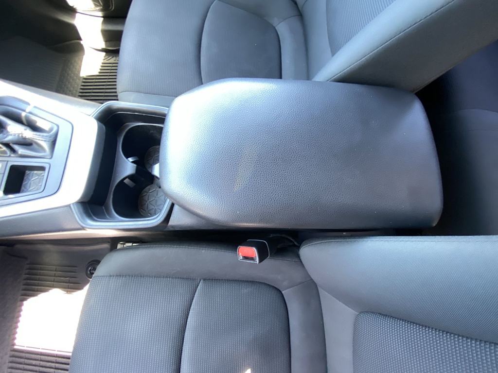 Thumbnail: 2020 Toyota RAV4 - 8