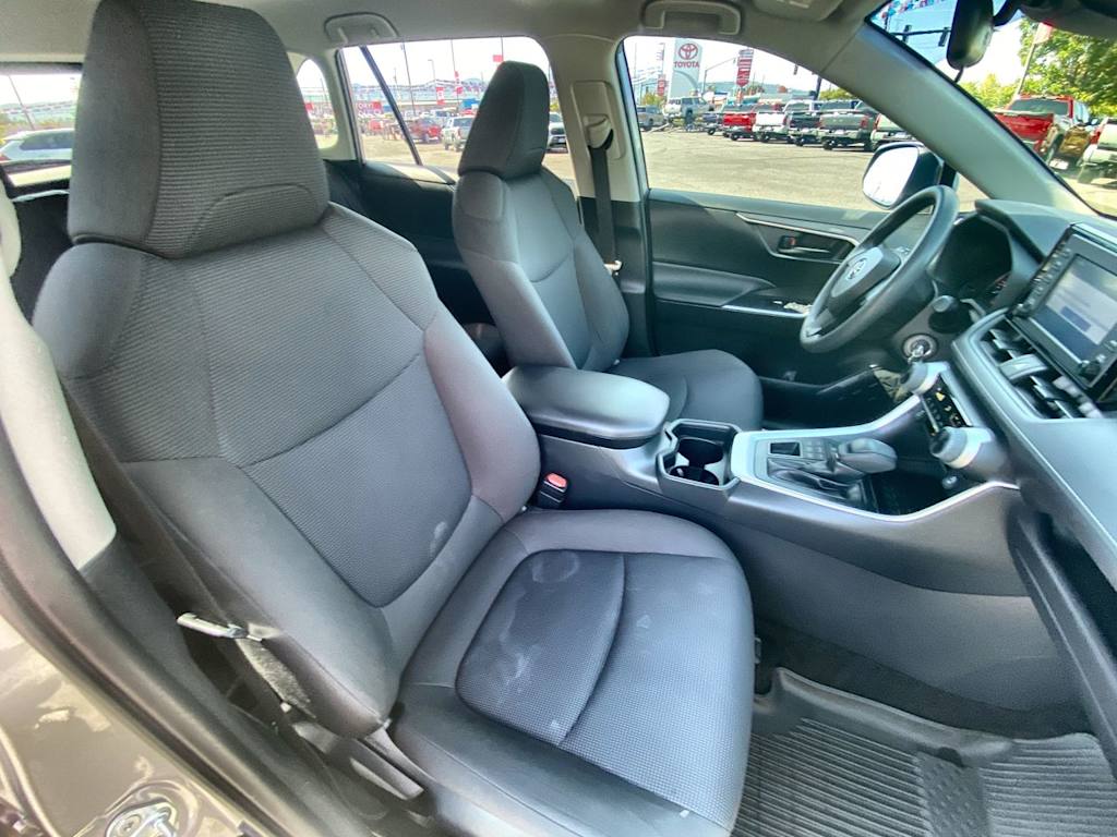 Thumbnail: 2019 Toyota RAV4 - 24