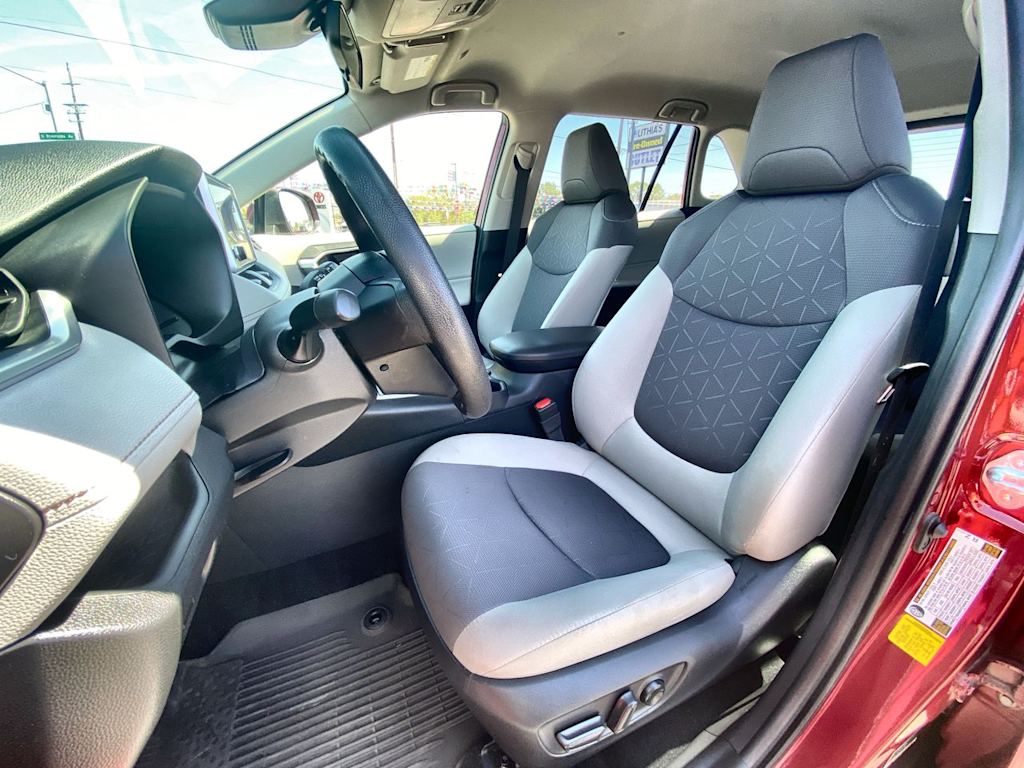 Thumbnail: 2025 Toyota RAV4 - 7
