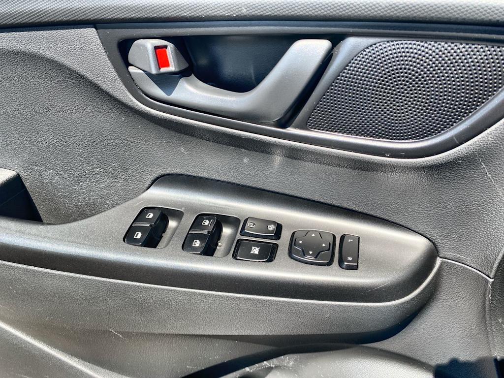 Thumbnail: 2020 Hyundai Kona - 21