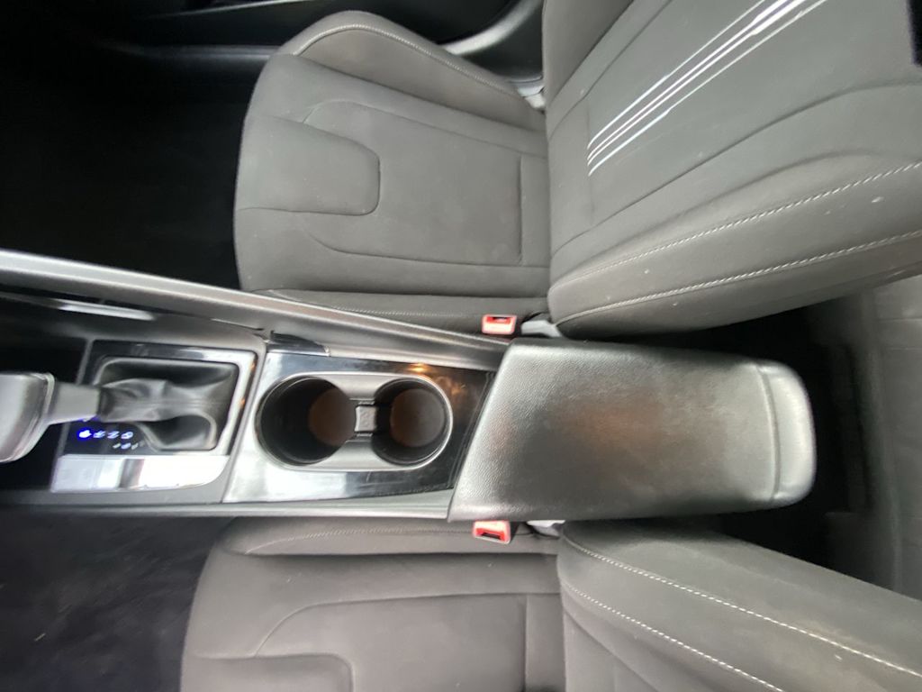 Thumbnail: 2023 Hyundai Elantra - 24