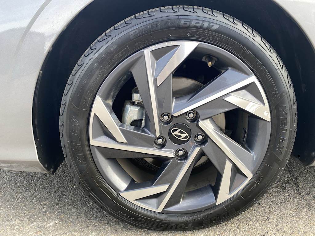 Thumbnail: 2024 Hyundai Elantra - 5