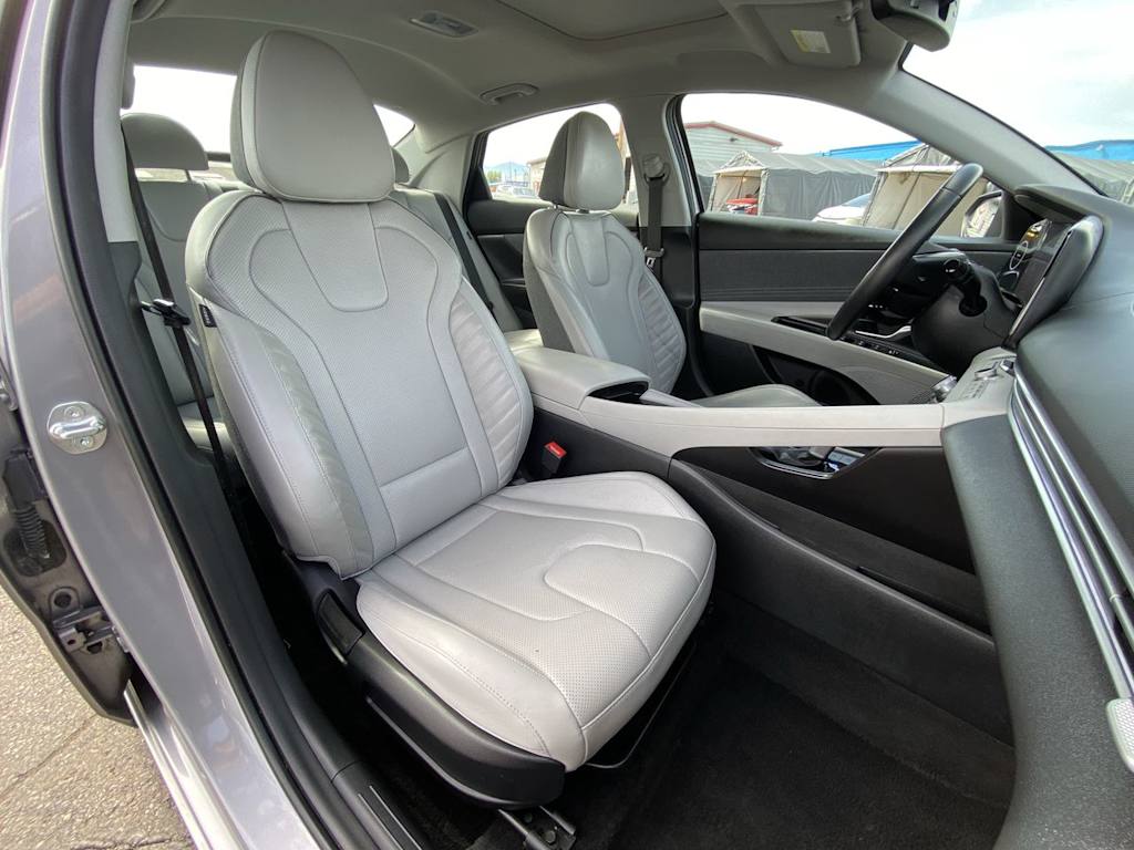 Thumbnail: 2024 Hyundai Elantra - 26