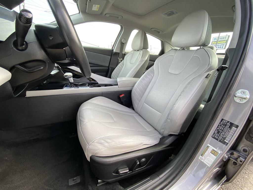Thumbnail: 2024 Hyundai Elantra - 7