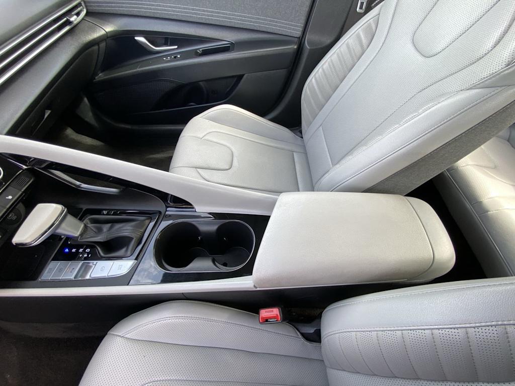 Thumbnail: 2024 Hyundai Elantra - 8