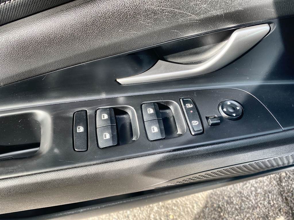 Thumbnail: 2024 Hyundai Elantra - 21