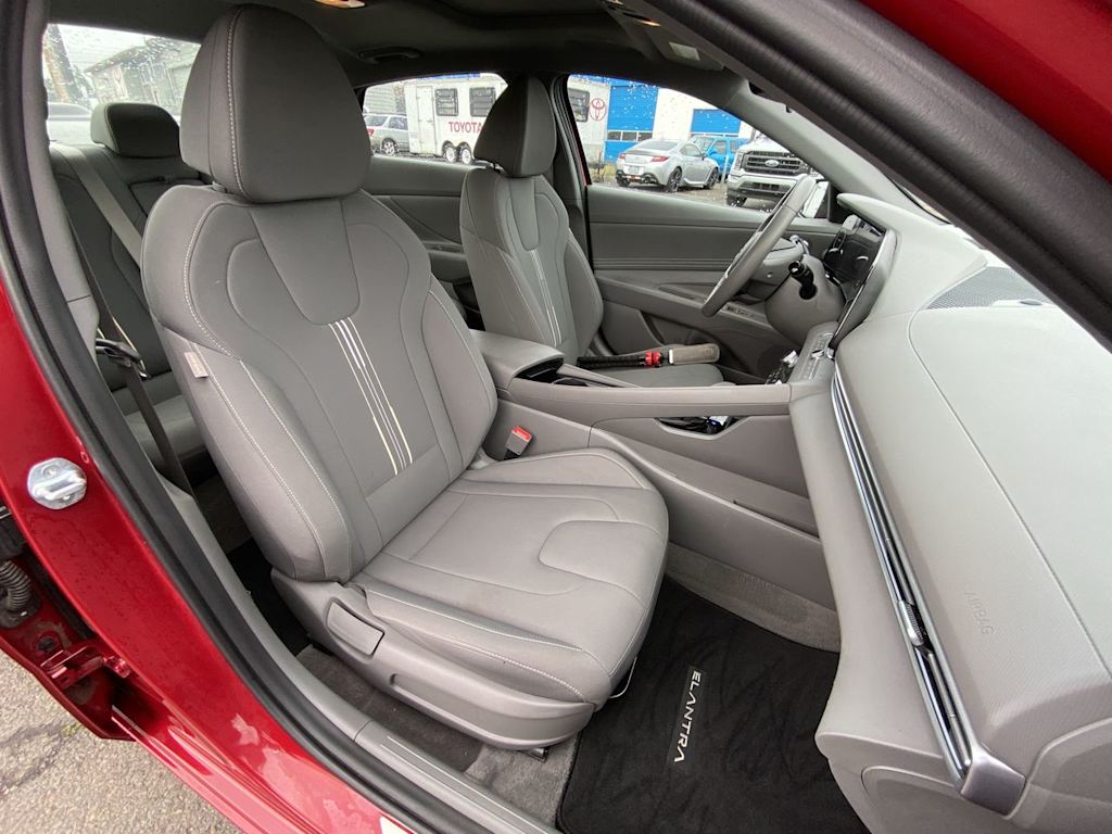 Thumbnail: 2025 Hyundai Elantra - 8