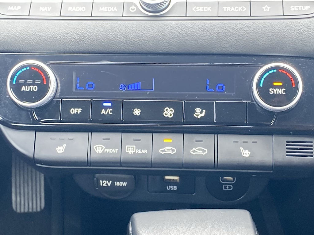 Thumbnail: 2025 Hyundai Elantra - 24