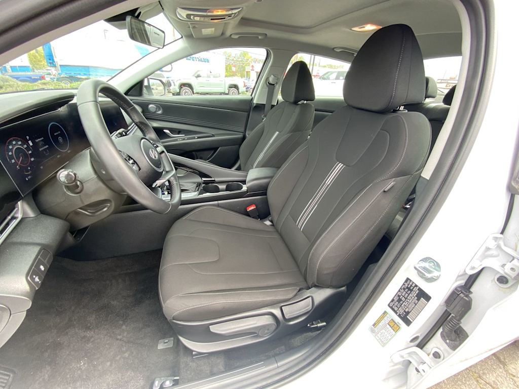 Thumbnail: 2025 Hyundai Elantra - 7