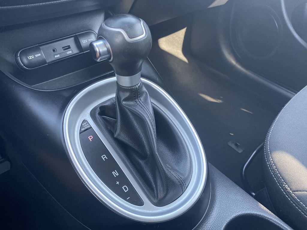 Thumbnail: 2015 Kia Soul - 11