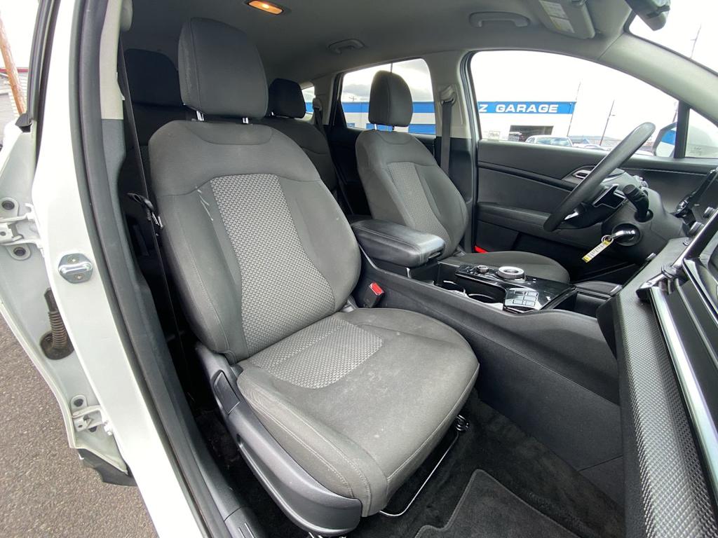 Thumbnail: 2023 Kia Sportage - 24