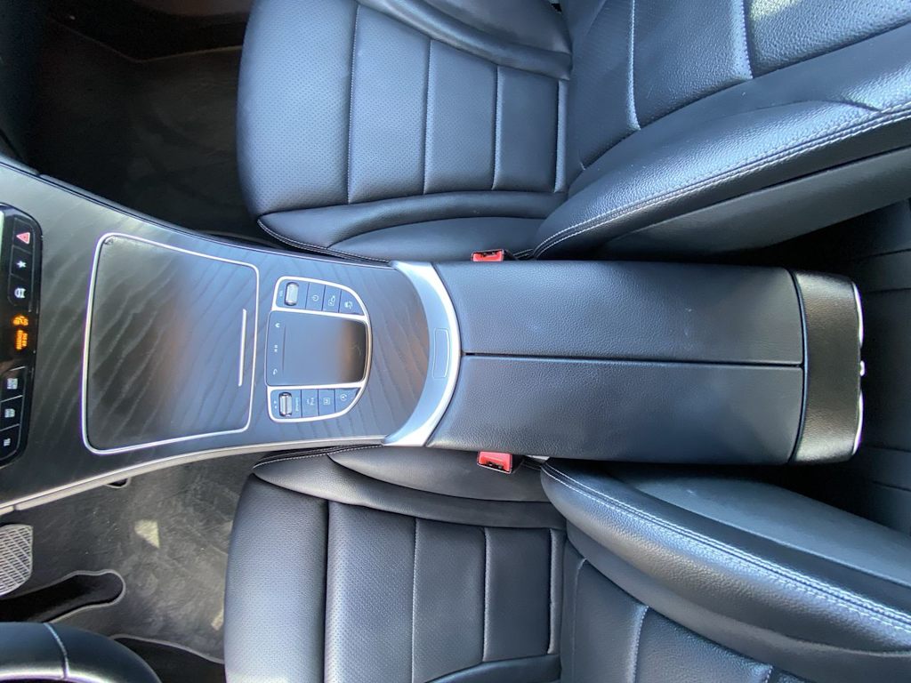 2022 Mercedes-Benz GLC 300 24