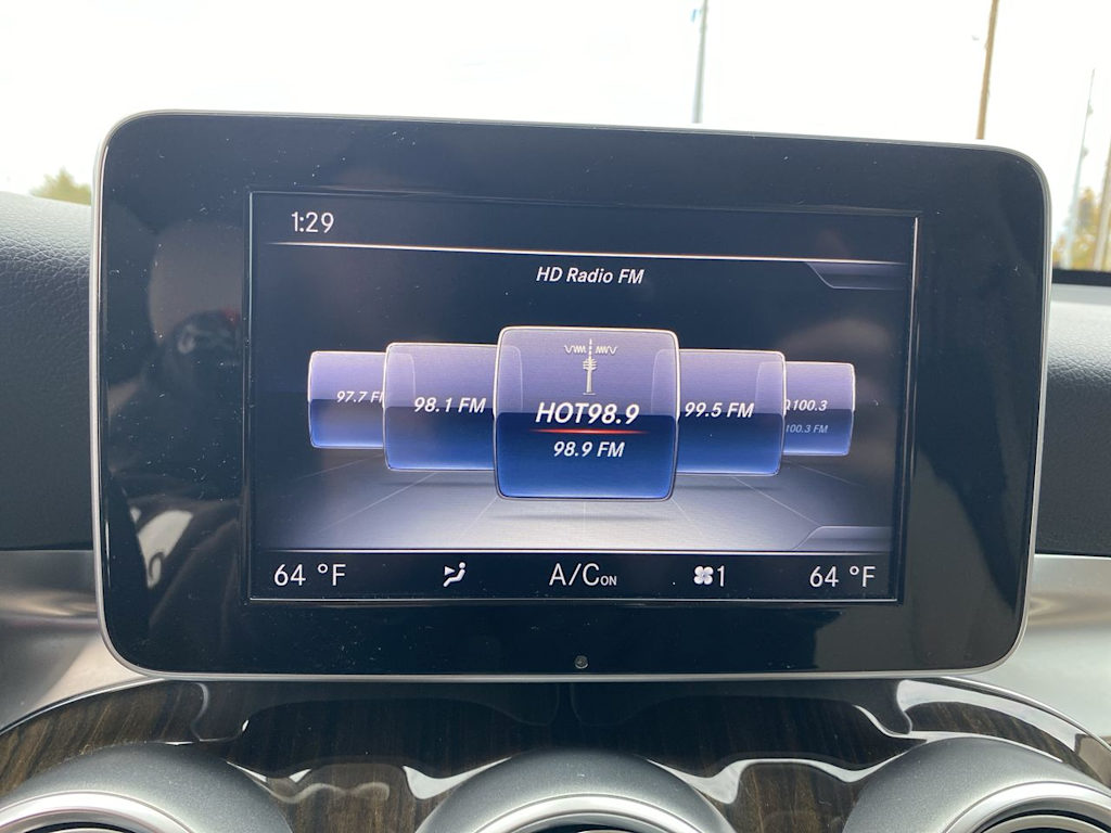 Thumbnail: 2017 Mercedes-Benz GLC - 10