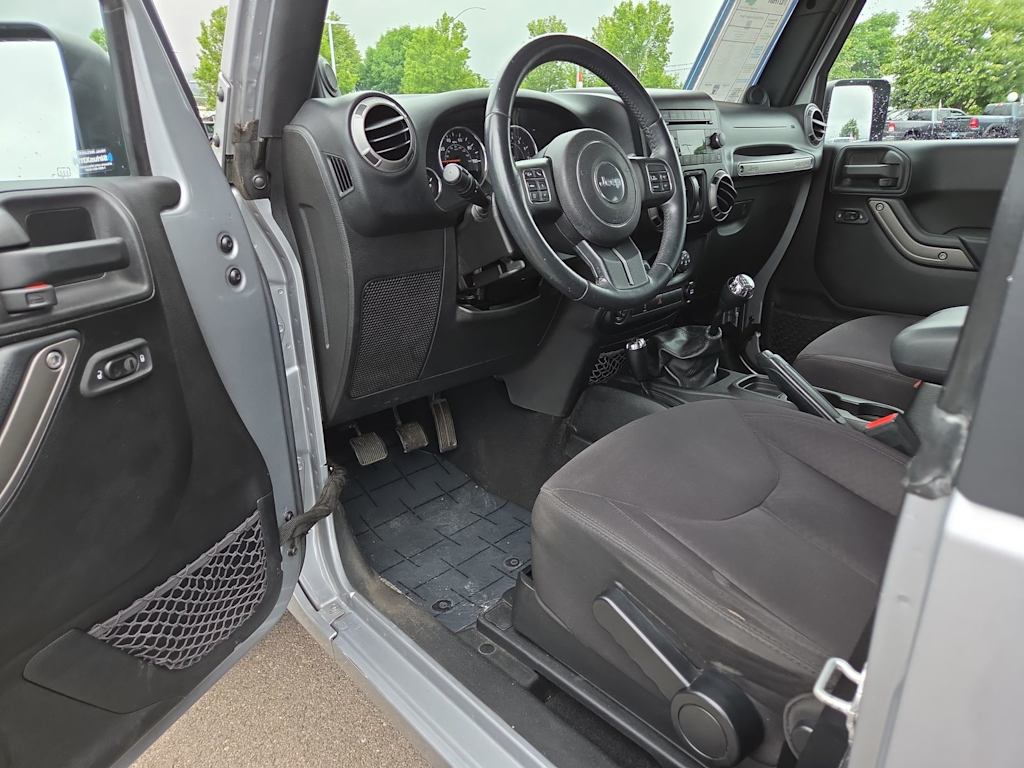 Thumbnail: 2014 Jeep Wrangler - 10