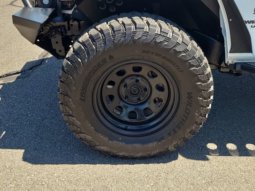 2017 Jeep Wrangler Unlimited Sport 8