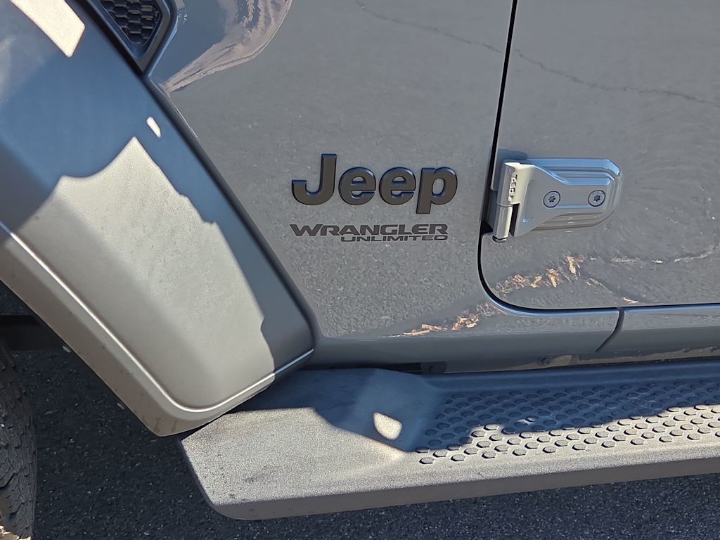 Thumbnail: 2022 Jeep Wrangler - 7