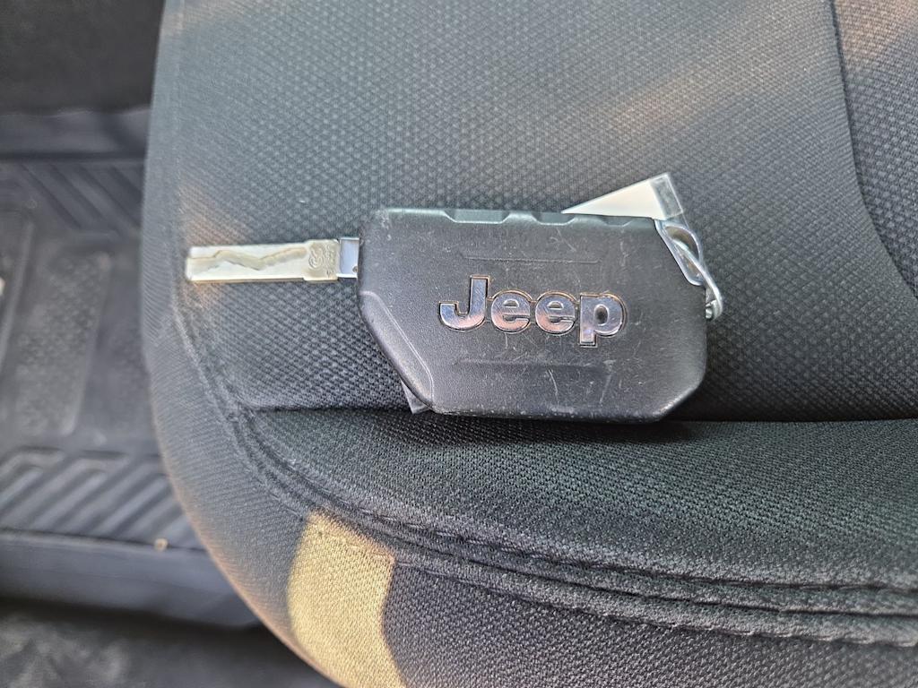 Thumbnail: 2018 Jeep Wrangler - 18