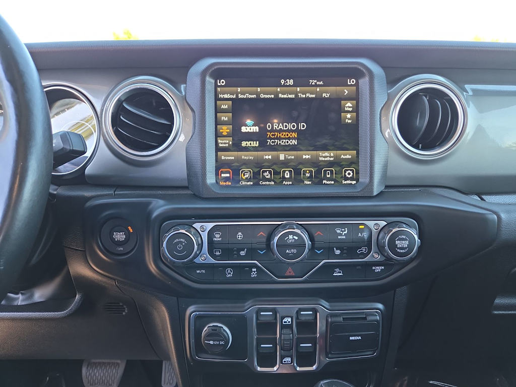 Thumbnail: 2022 Jeep Wrangler - 15