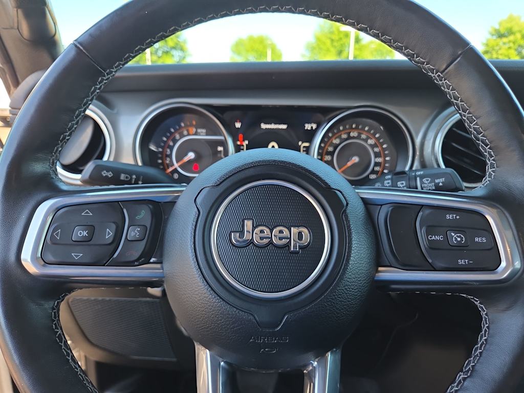 Thumbnail: 2022 Jeep Wrangler - 14