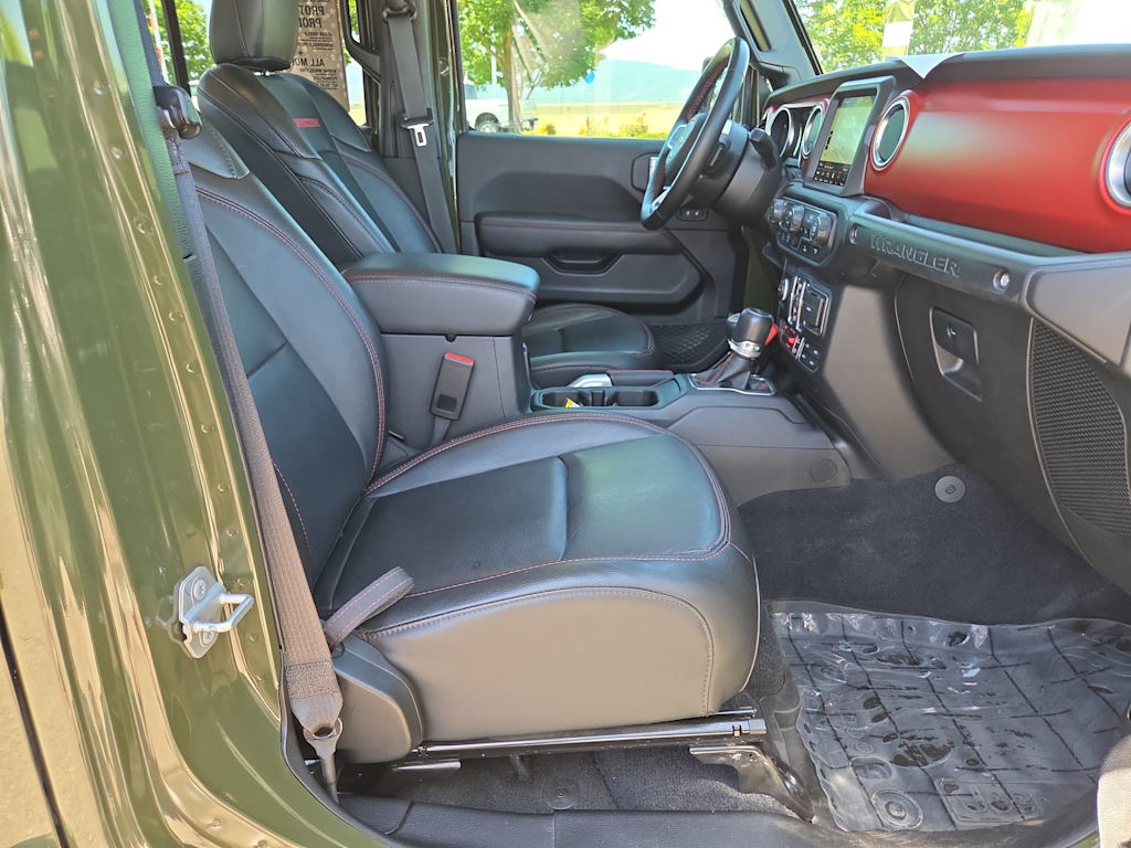 Thumbnail: 2022 Jeep Wrangler - 28
