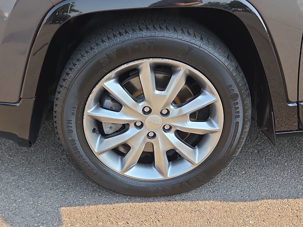 Thumbnail: 2018 Jeep Cherokee - 8