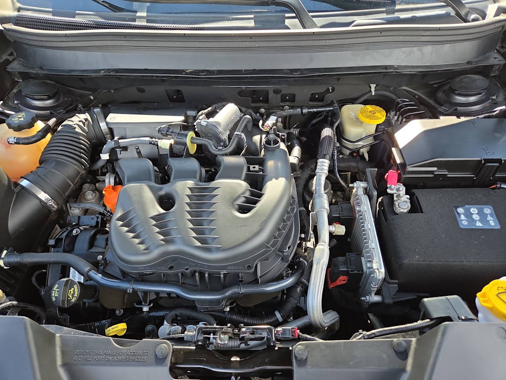 Thumbnail: 2016 Jeep Cherokee - 9