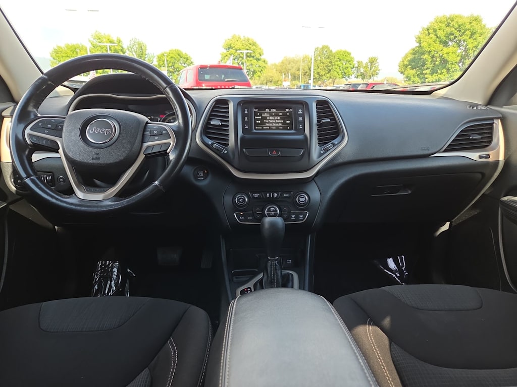 Thumbnail: 2016 Jeep Cherokee - 10