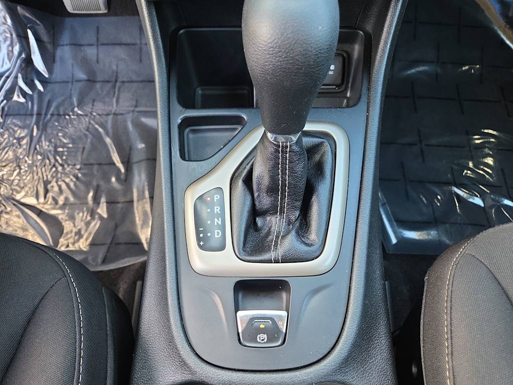 Thumbnail: 2016 Jeep Cherokee - 16