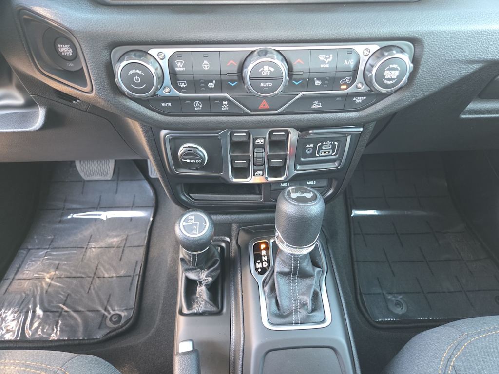 Thumbnail: 2026 Jeep Wrangler - 28