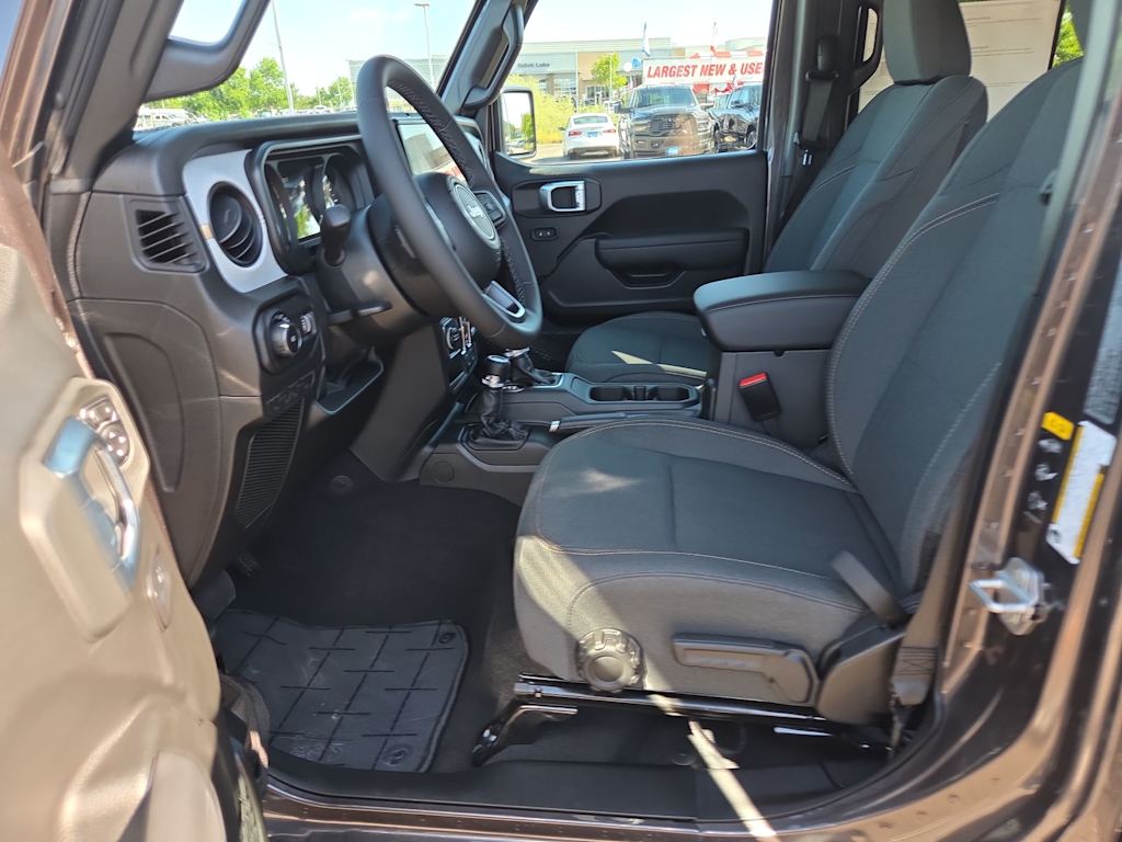 Thumbnail: 2026 Jeep Wrangler - 10