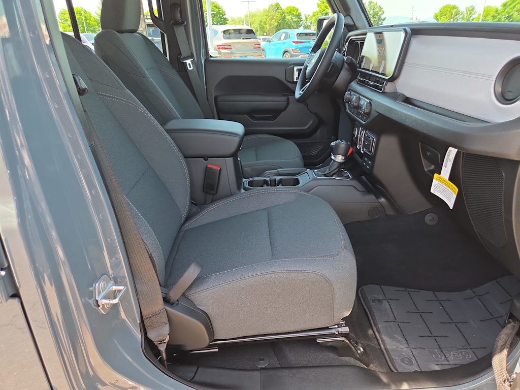 Thumbnail: 2026 Jeep Wrangler - 29