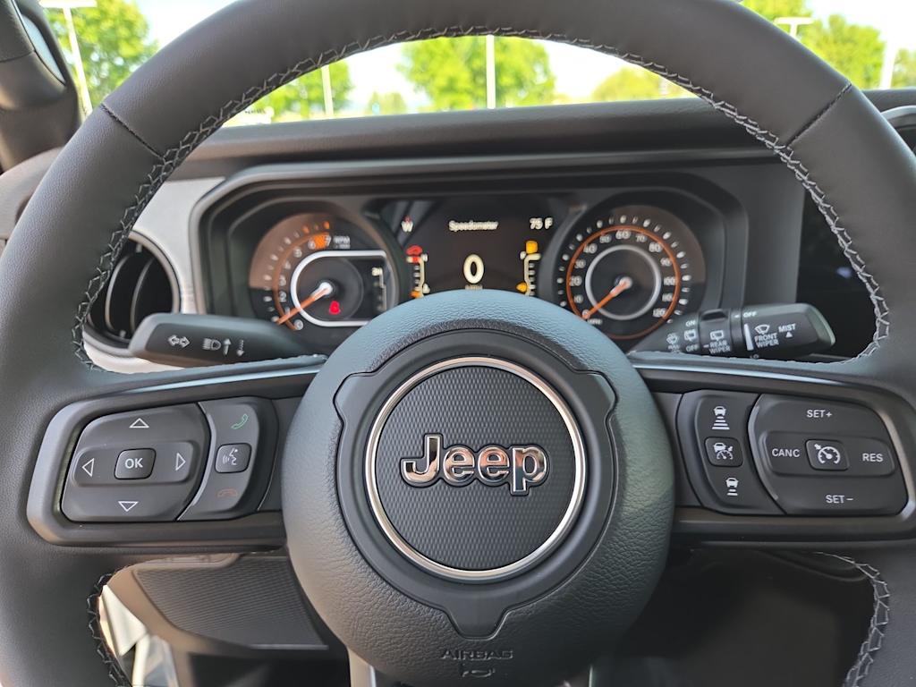 Thumbnail: 2026 Jeep Wrangler - 14