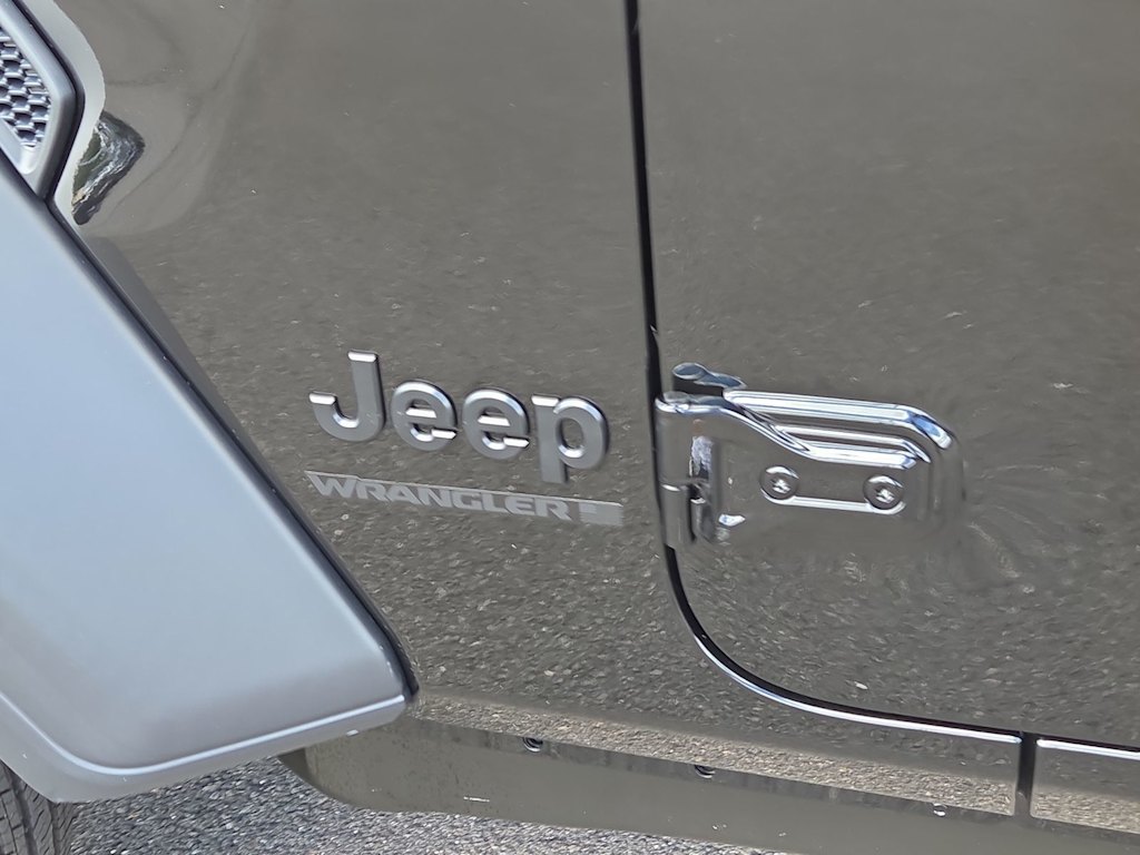 Thumbnail: 2026 Jeep Wrangler - 7