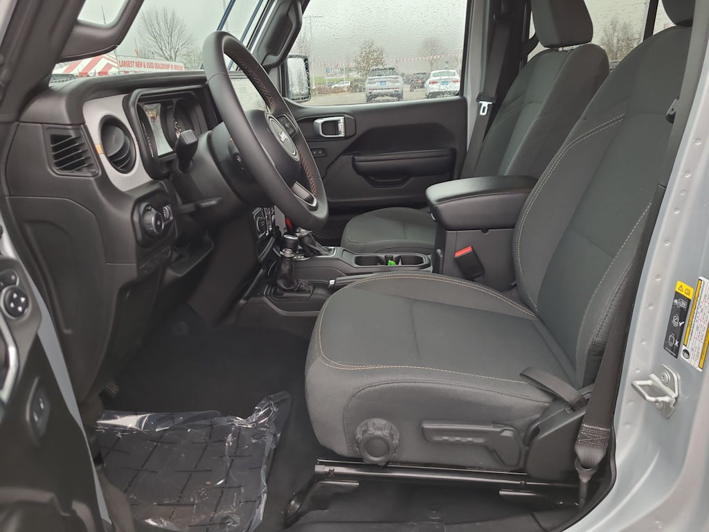 Thumbnail: 2024 Jeep Wrangler - 11