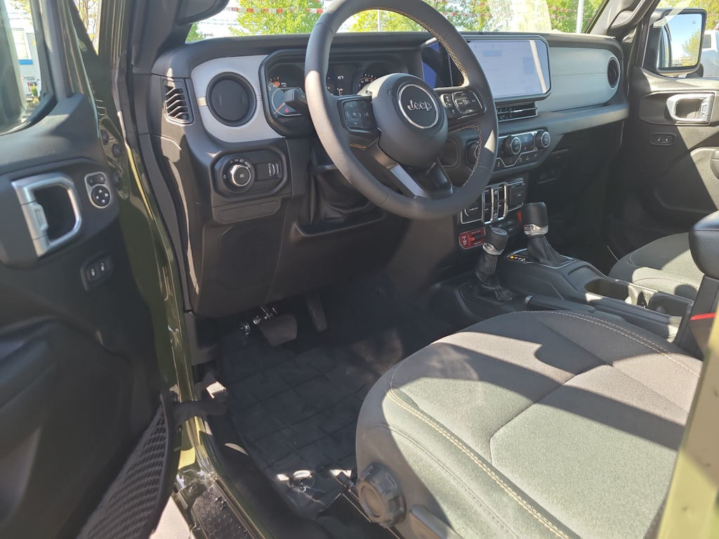 2024 Jeep Wrangler Sport 2