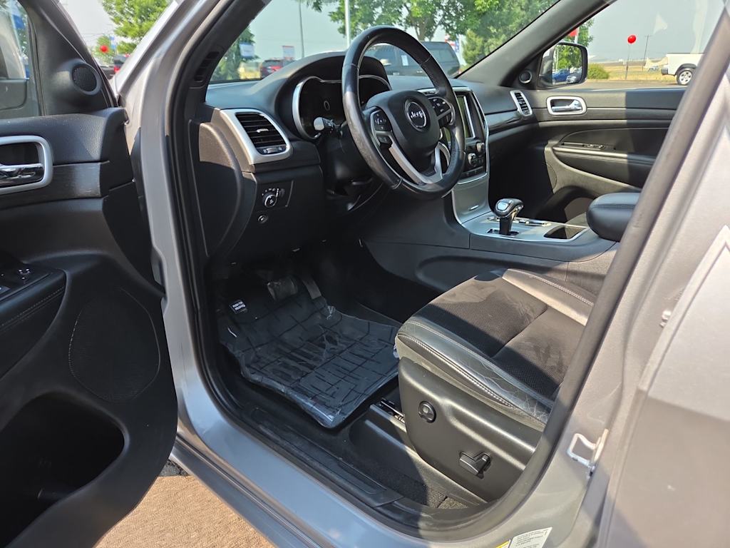 Thumbnail: 2015 Jeep Grand Cherokee - 2