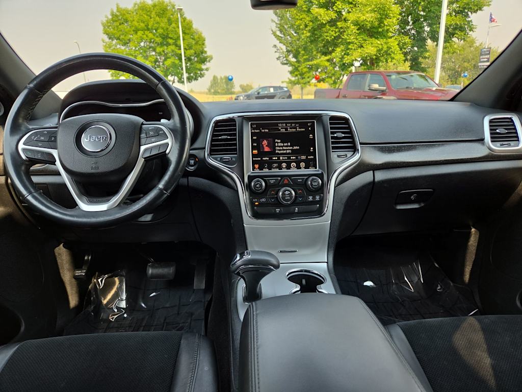 Thumbnail: 2015 Jeep Grand Cherokee - 10