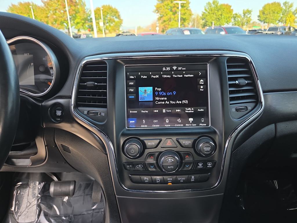 Thumbnail: 2018 Jeep Grand Cherokee - 14