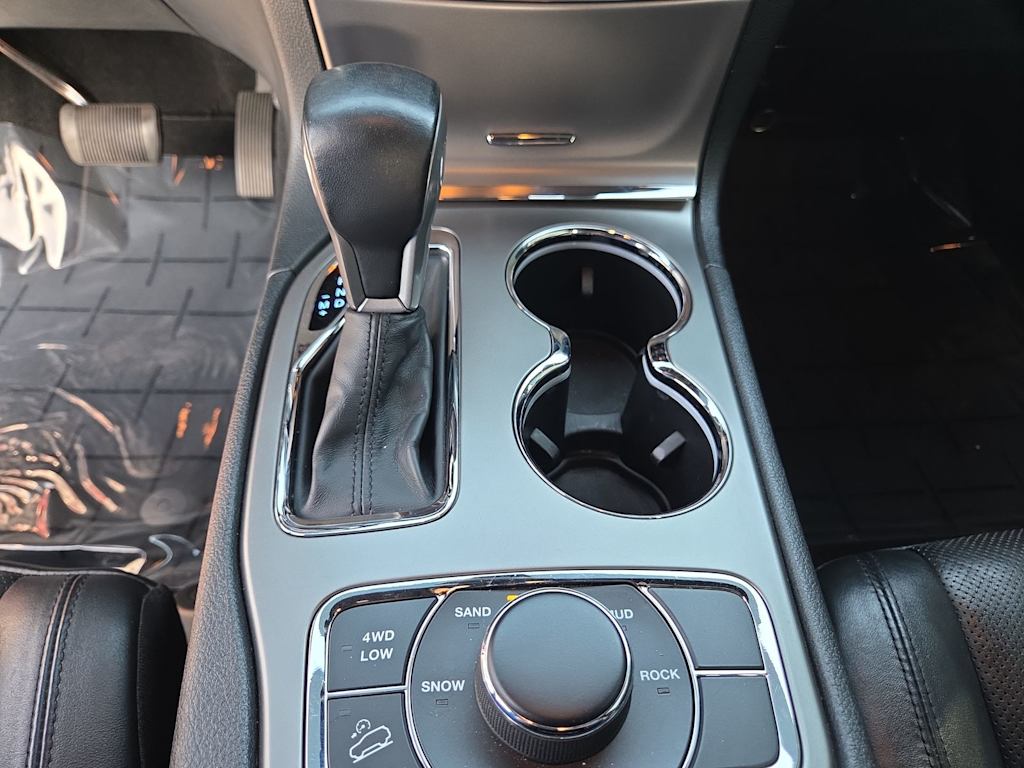 Thumbnail: 2020 Jeep Grand Cherokee - 15