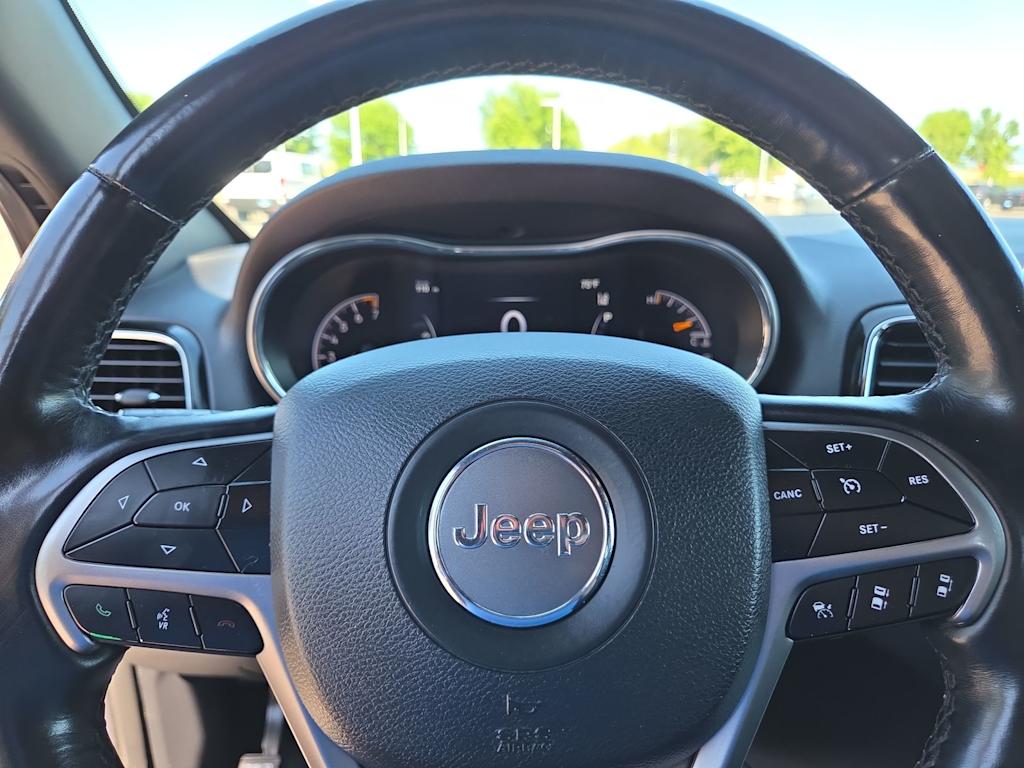 Thumbnail: 2021 Jeep Grand Cherokee - 14