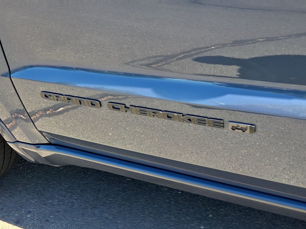 Thumbnail: 2021 Jeep Grand Cherokee - 7
