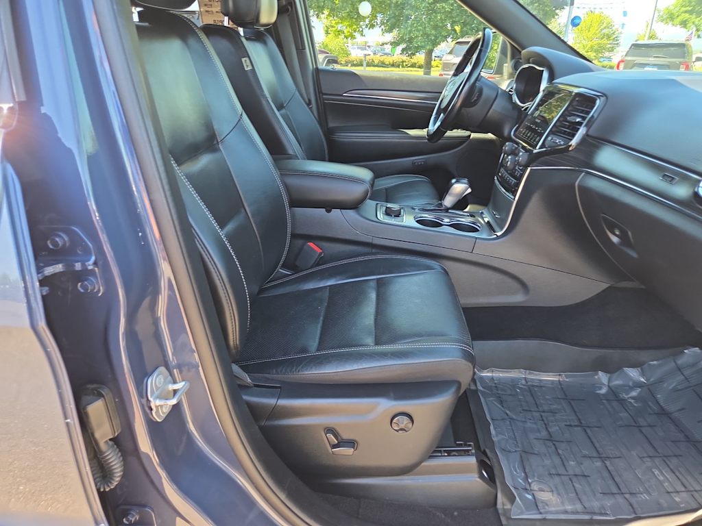 Thumbnail: 2021 Jeep Grand Cherokee - 12