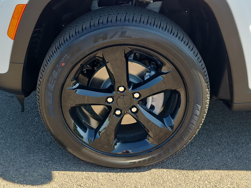 Thumbnail: 2025 Jeep Grand Cherokee - 8