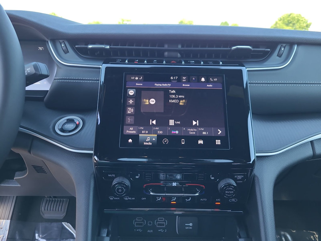 Thumbnail: 2025 Jeep Grand Cherokee - 14