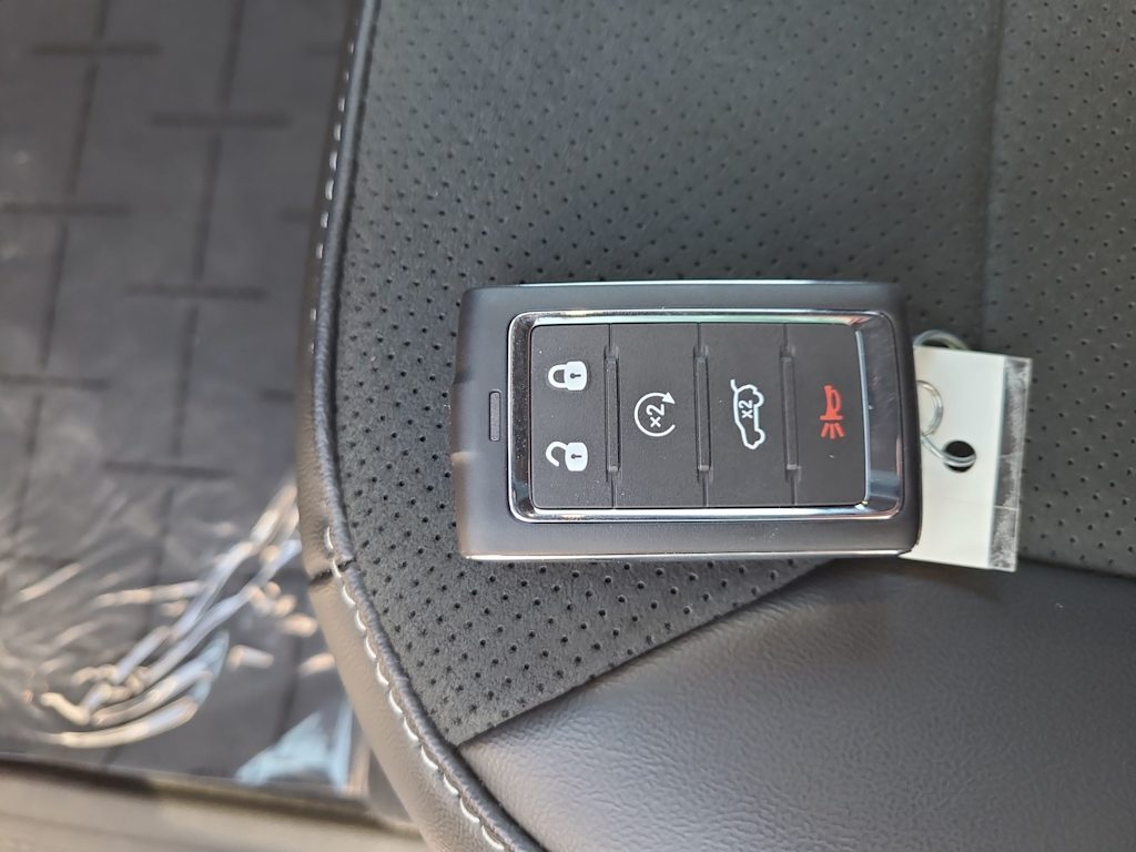 Thumbnail: 2025 Jeep Grand Cherokee - 18