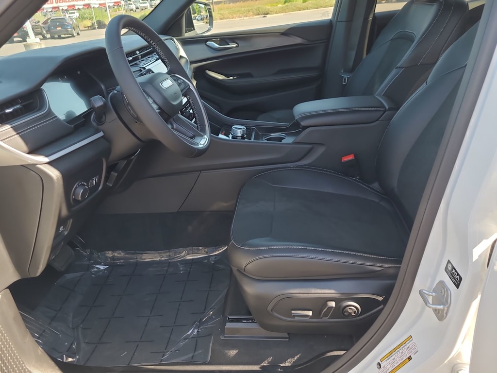 Thumbnail: 2025 Jeep Grand Cherokee - 11