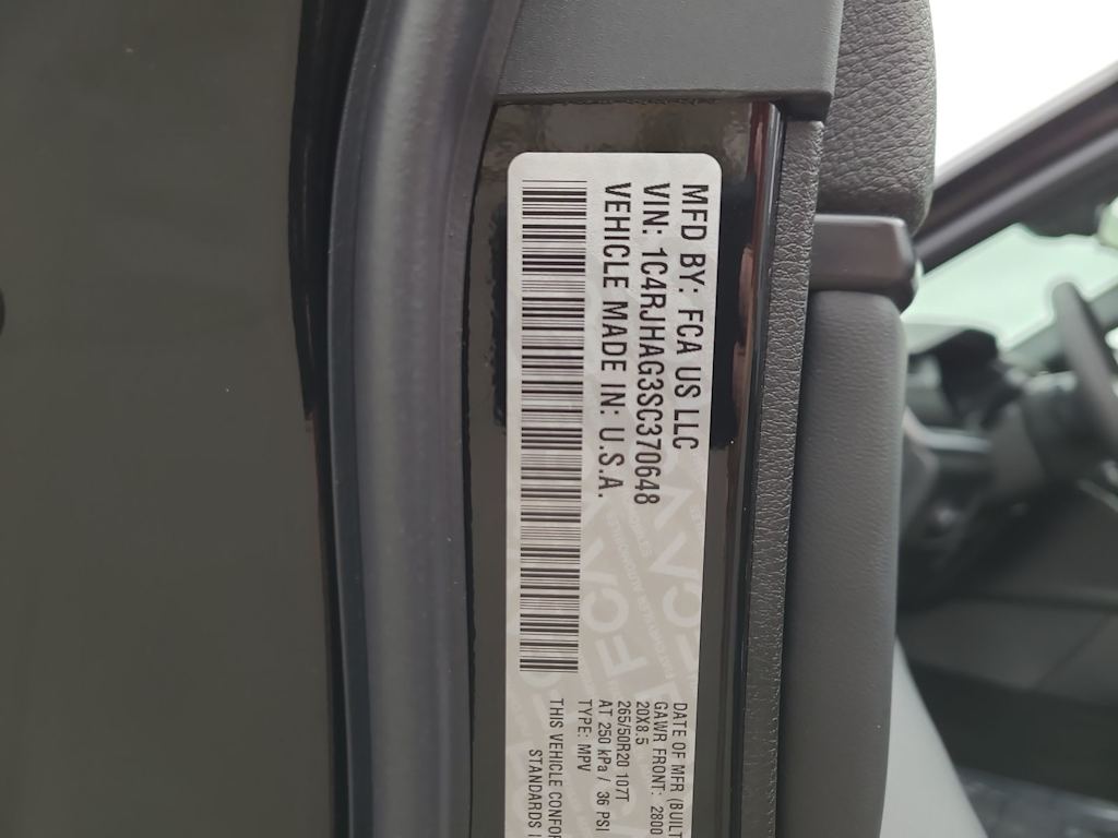 Thumbnail: 2025 Jeep Grand Cherokee - 18