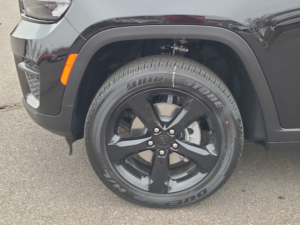 Thumbnail: 2025 Jeep Grand Cherokee - 8