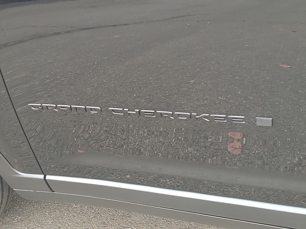 Thumbnail: 2025 Jeep Grand Cherokee - 7