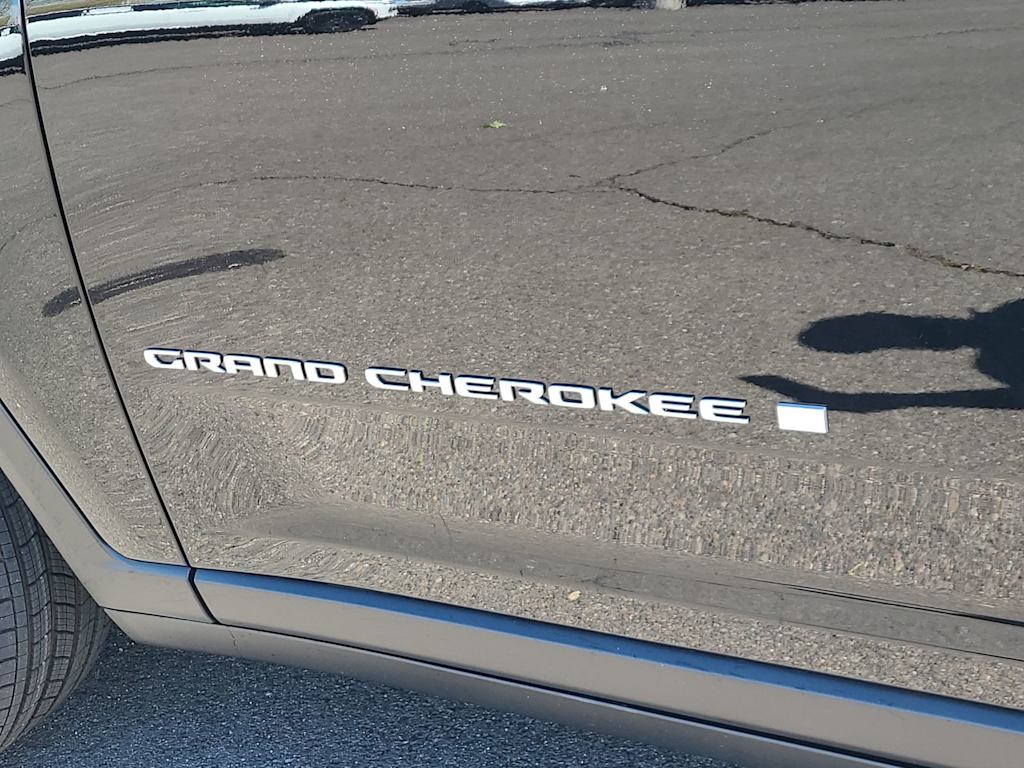 Thumbnail: 2026 Jeep Grand Cherokee - 7